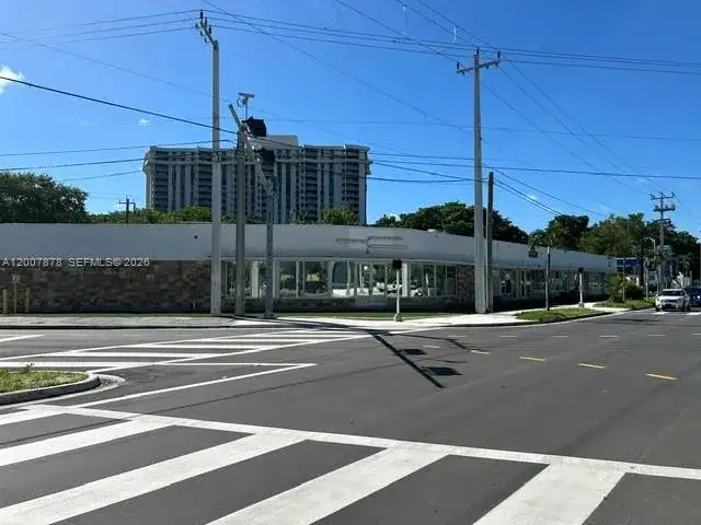 10755 Biscayne Blvd, Miami FL 33161 photo 3