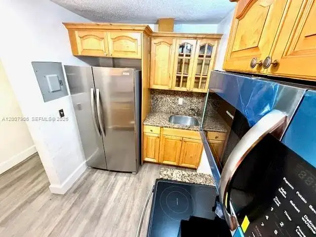 1945 NW 29th St # A8, Miami FL 33142 photo 5
