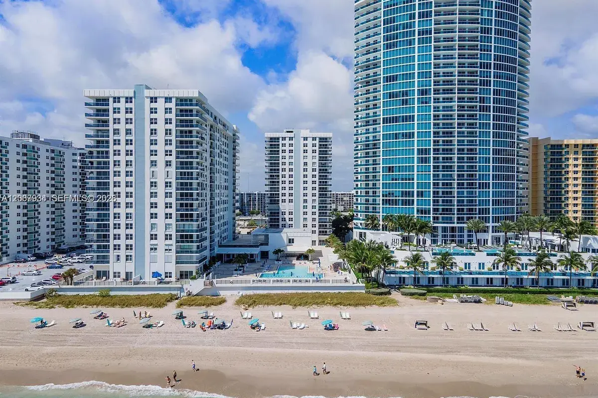 2751 S Ocean Dr # 1706S, Hollywood FL 33019