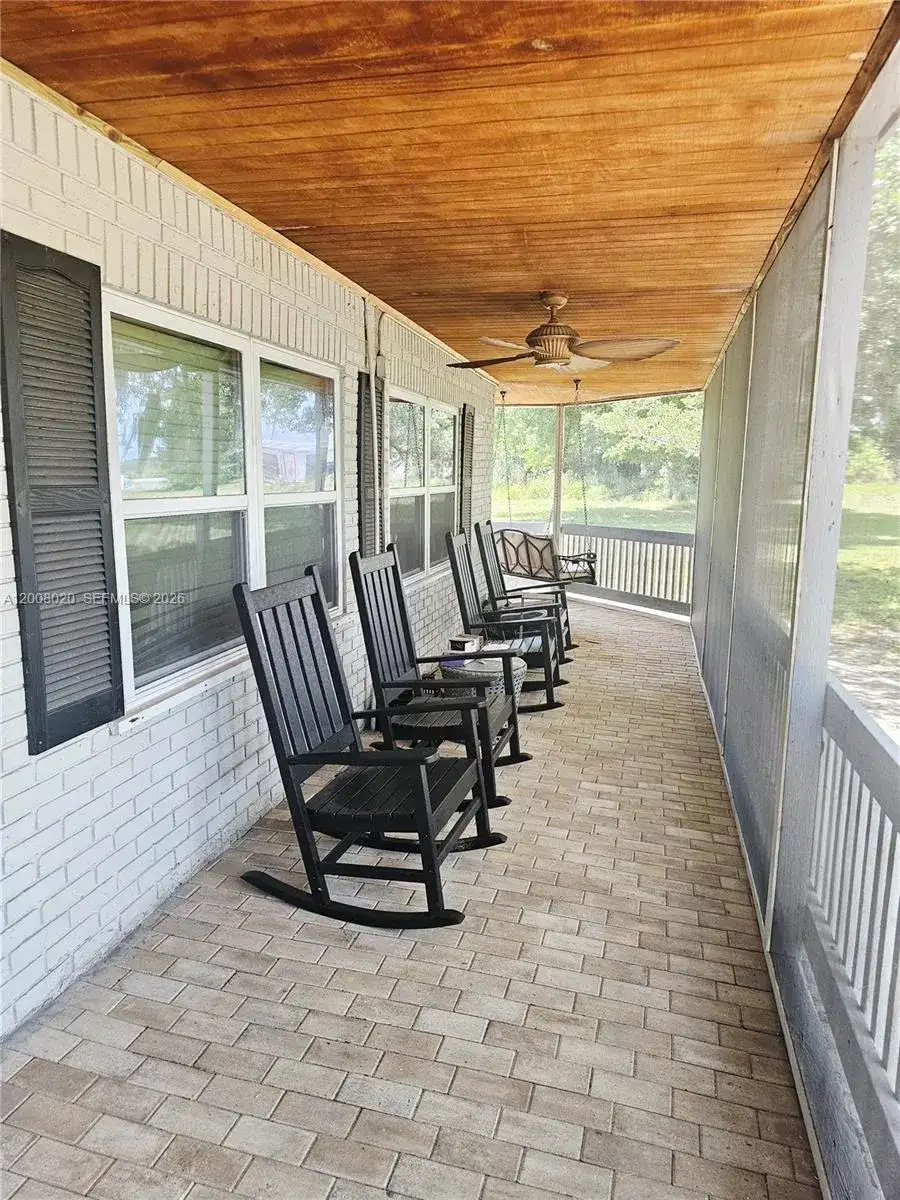 2445 SE Airport Estates St, Other City - In The State Of Florida FL 34266 photo 4