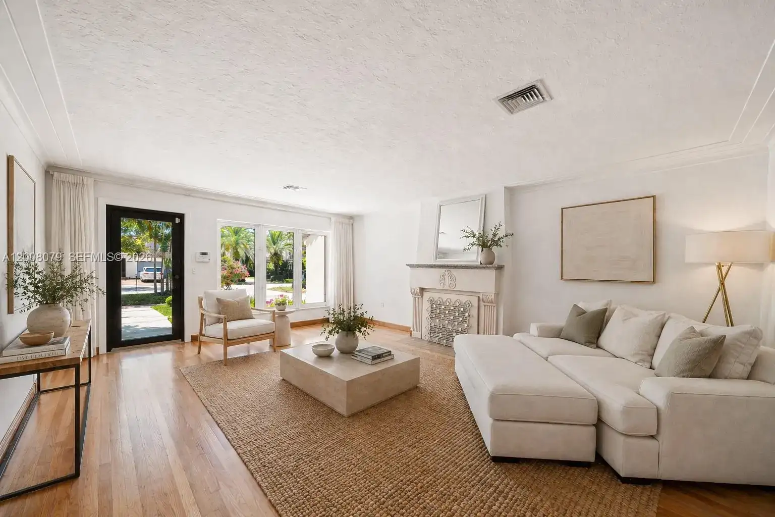 739 Lakeview Dr, Miami Beach FL 33140 photo 3