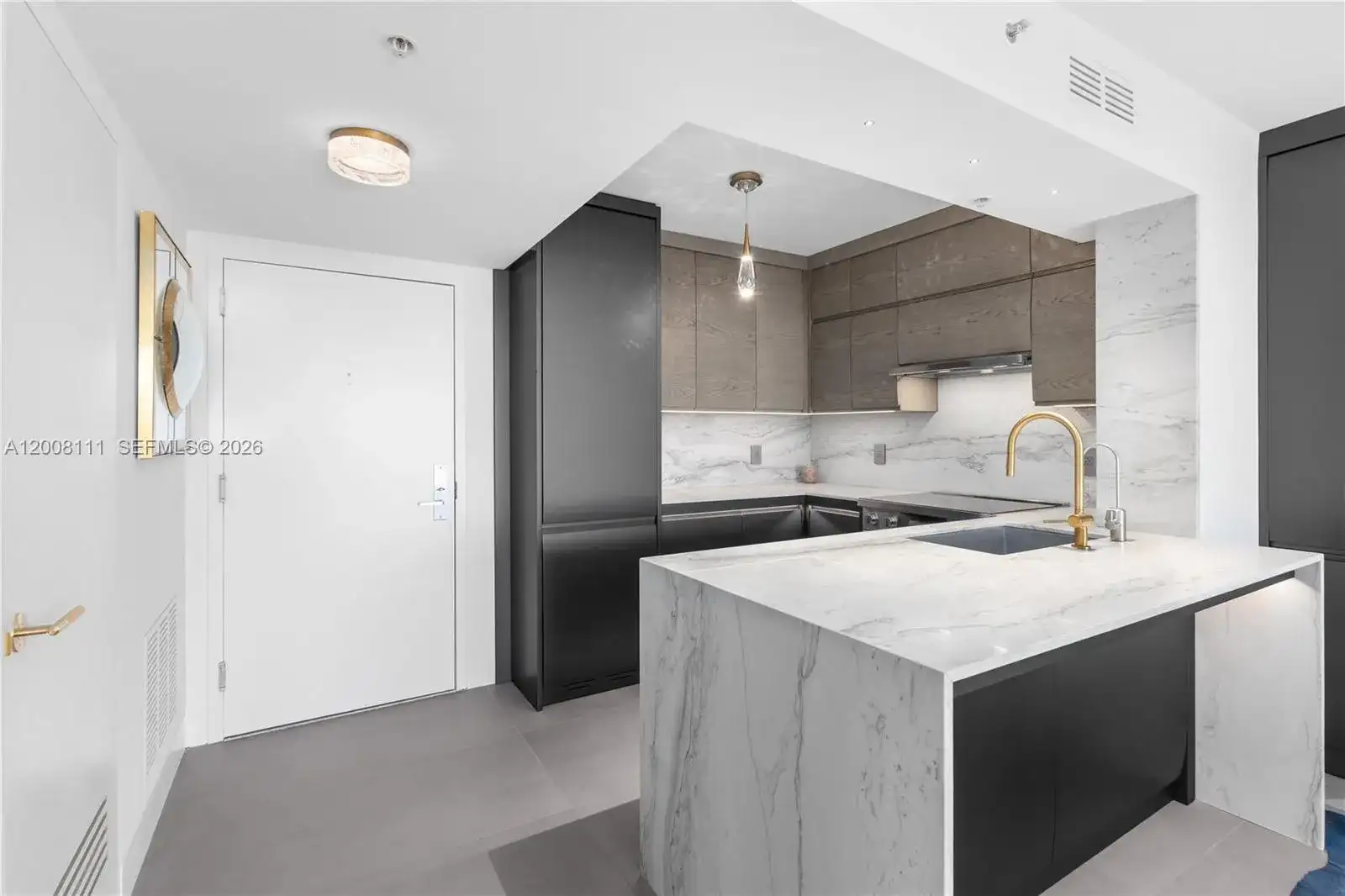 1800 Sunset Harbour Dr # 2105, Miami Beach FL 33139 photo 3