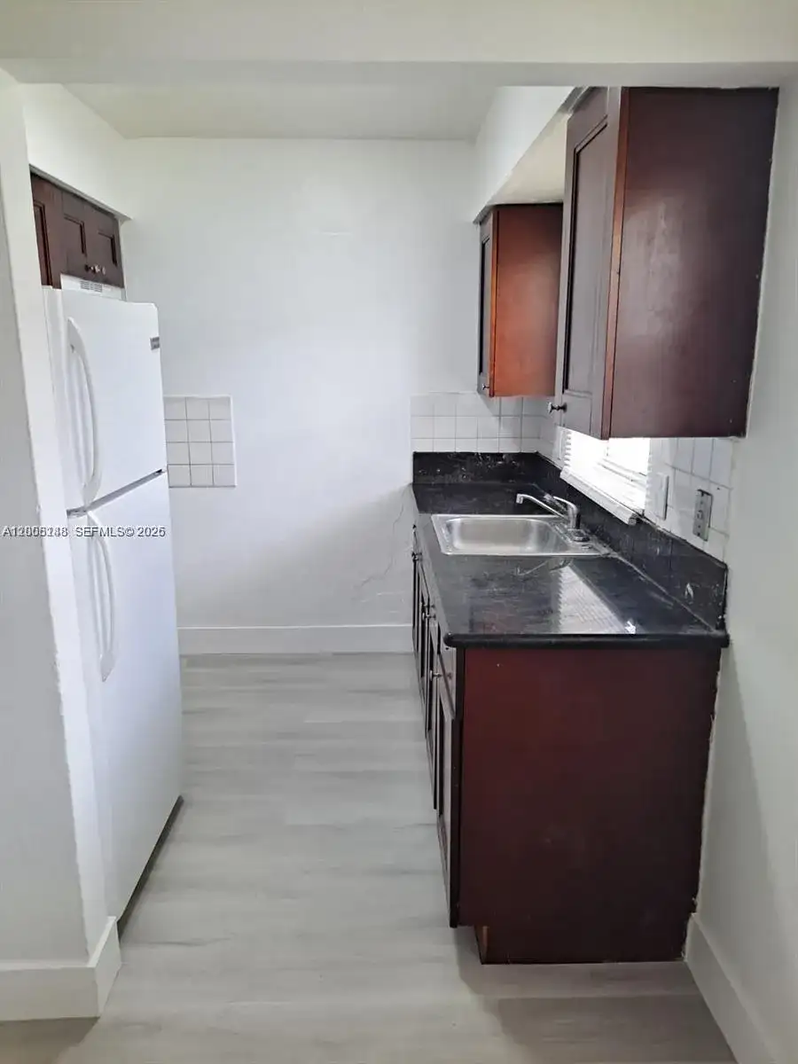 4090 NW 31st Ter # 3, Lauderdale Lakes FL 33309 photo 2