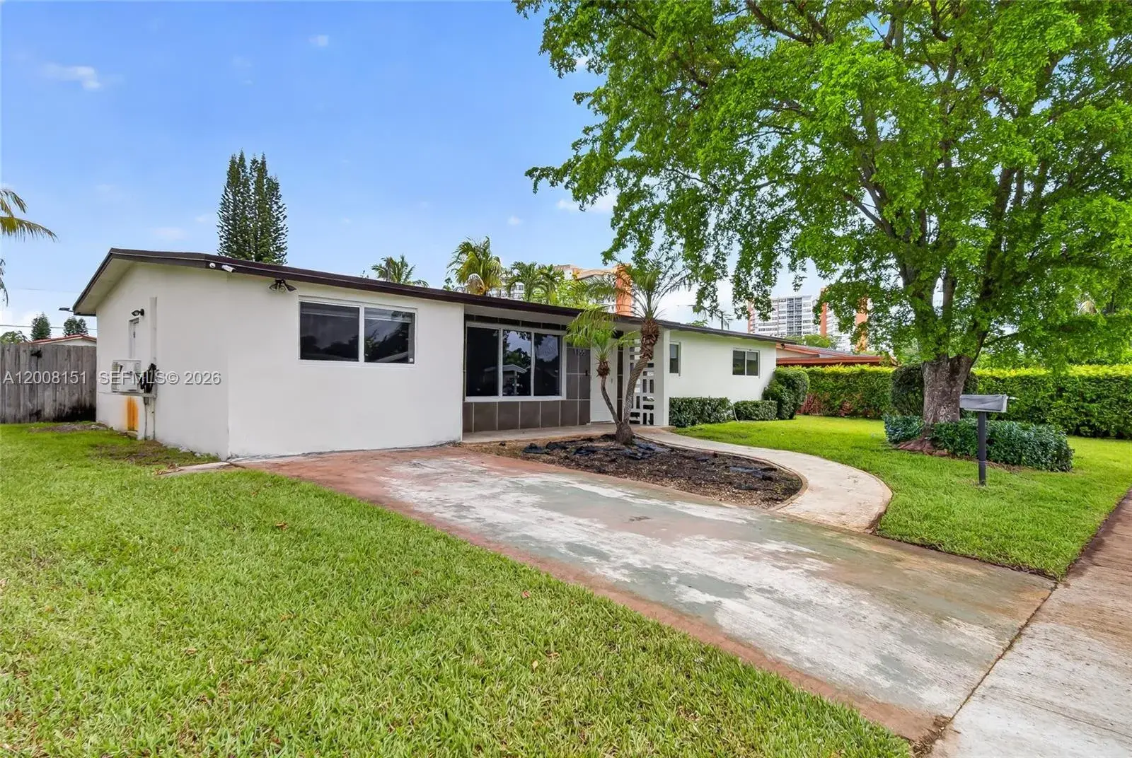 1155 NE 184th St, Miami FL 33179