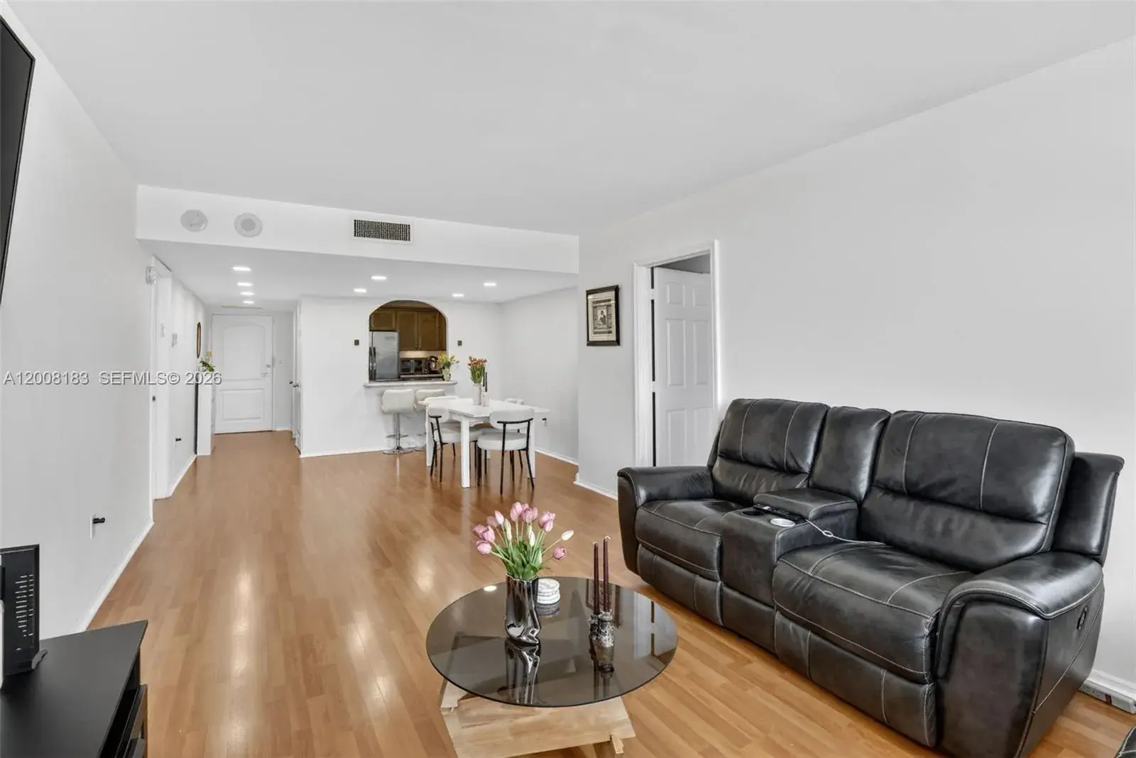 3675 N Country Club Dr # 410, Aventura FL 33180