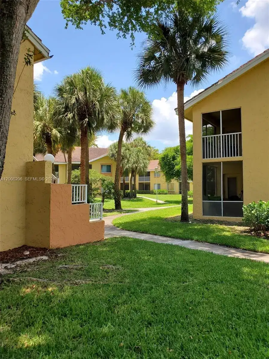 1154 Coral Club Dr # 1154, Coral Springs FL 33071 photo 3