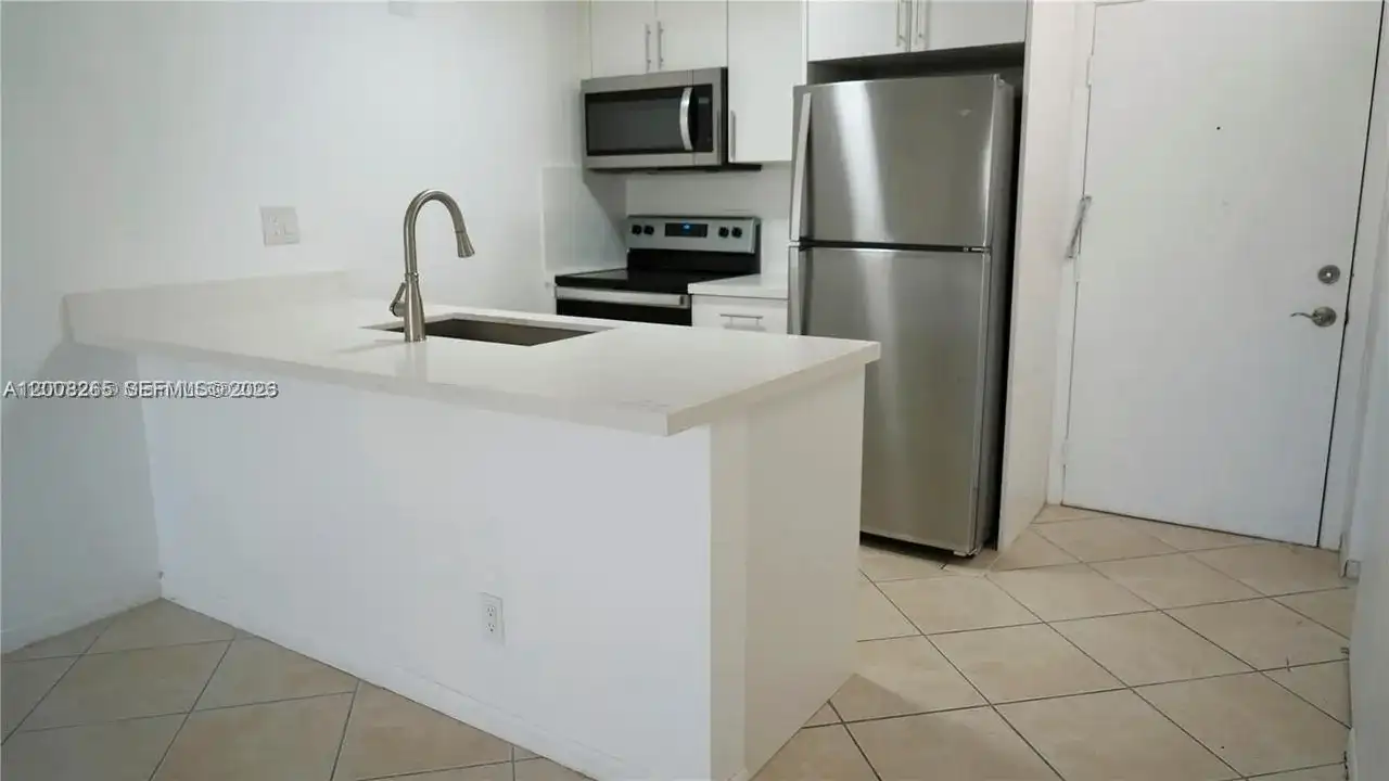 2771 Riverside Dr # A, Coral Springs FL 33065