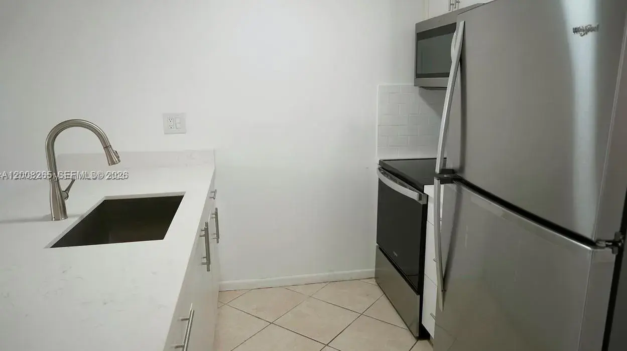 2771 Riverside Dr # A, Coral Springs FL 33065