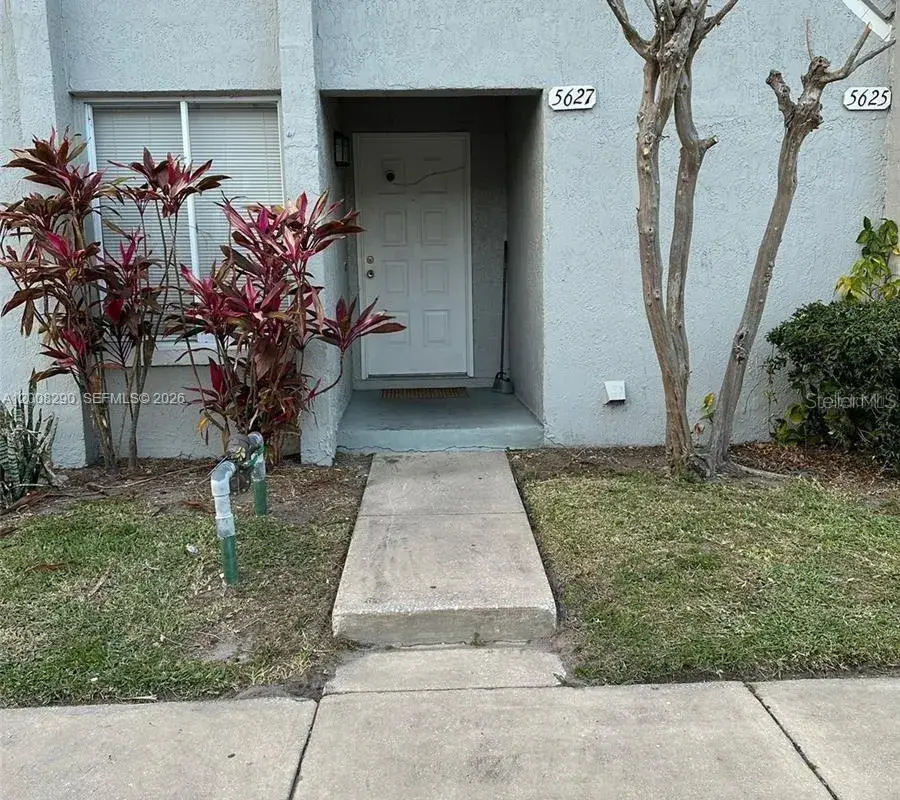 5627 Blue Shadows Court # 3, Orlando FL 32811