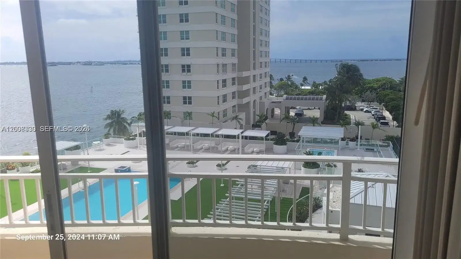770 Claughton Island Dr # 810, Miami FL 33131 photo 3