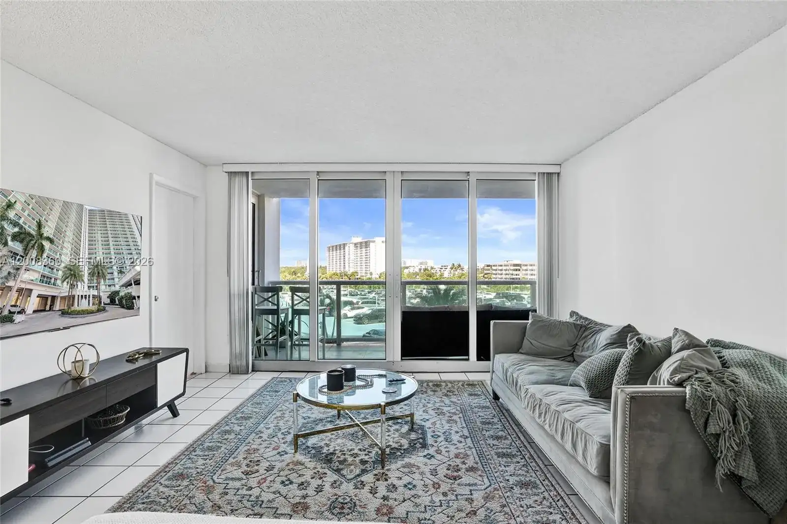 100 Bayview Dr # 401, Sunny Isles Beach FL 33160 photo 2