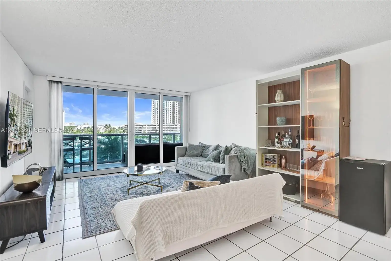 100 Bayview Dr # 401, Sunny Isles Beach FL 33160 photo 5