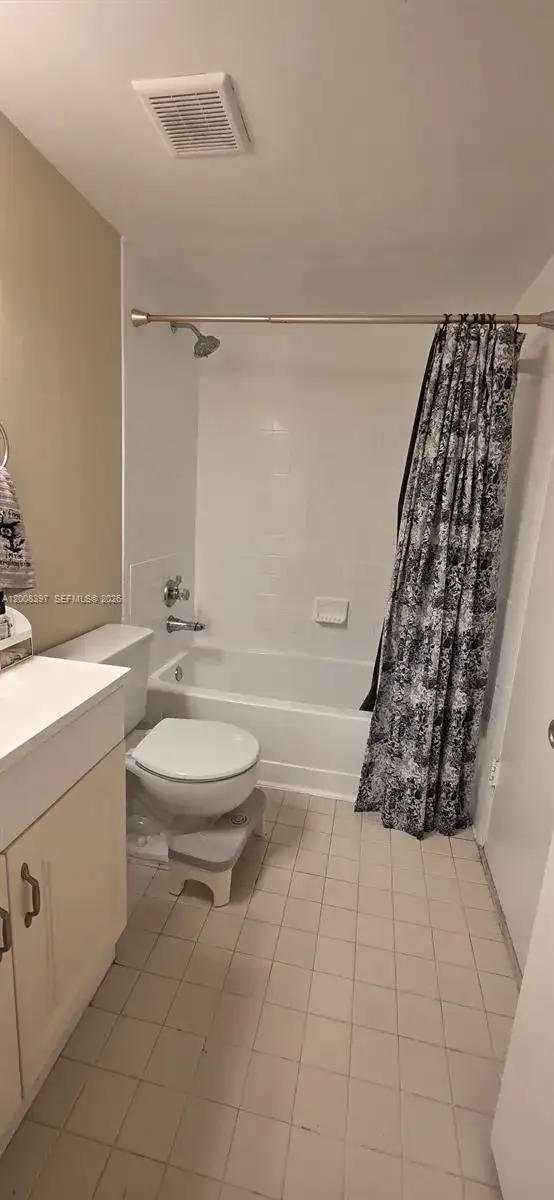 9943 Nob Hill Pl # 9943, Sunrise FL 33351 photo 4