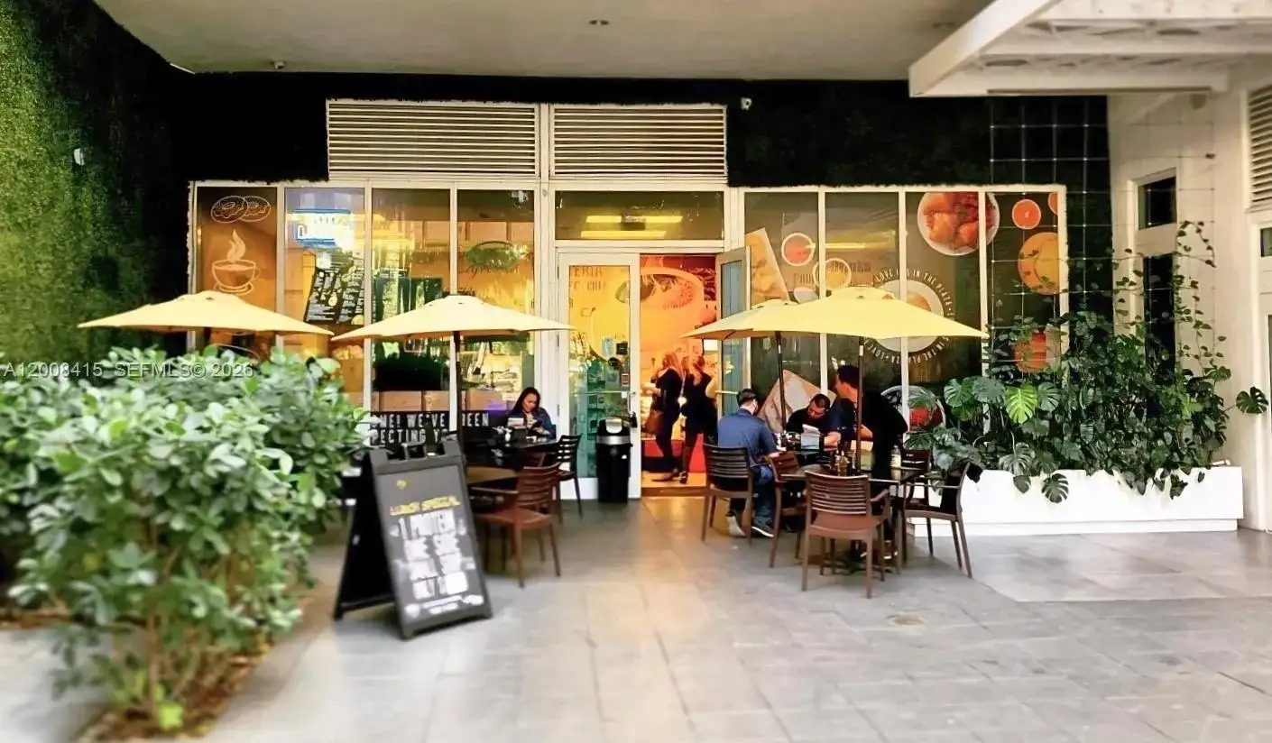 XXXX BRICKELL AVE, Miami FL 33131 photo 2