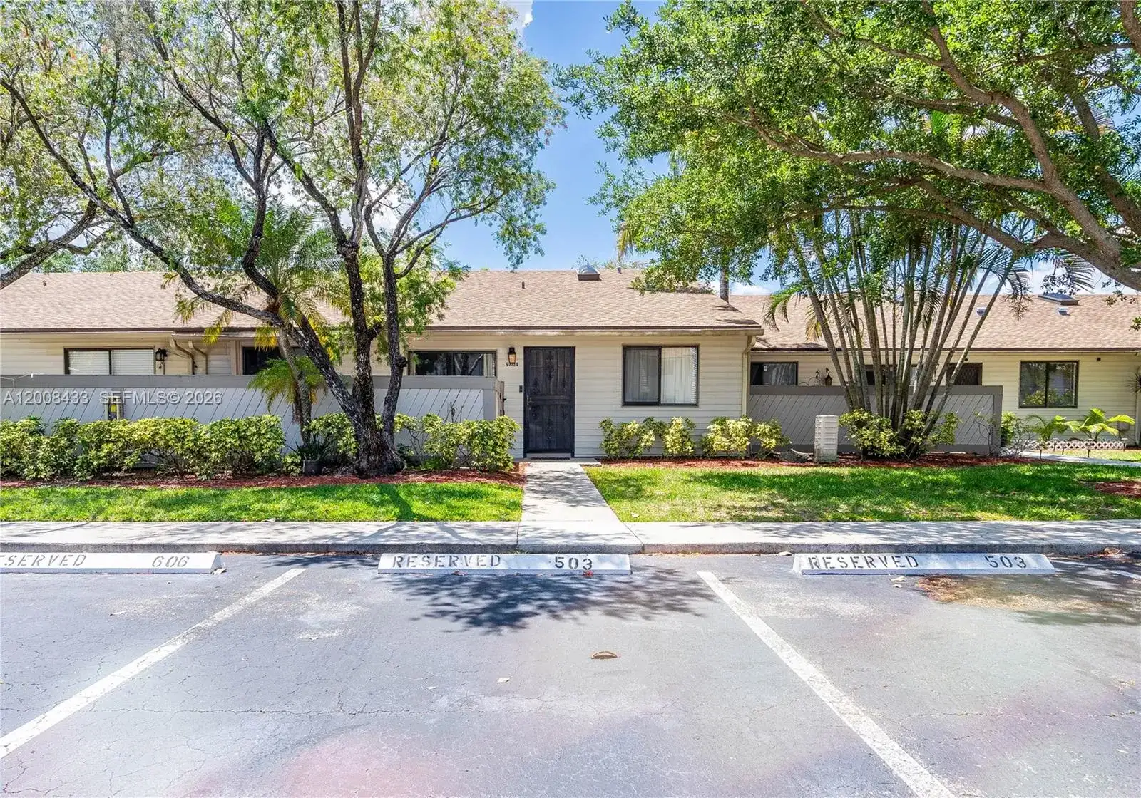 9804 NW 37th St # 3E, Sunrise FL 33351