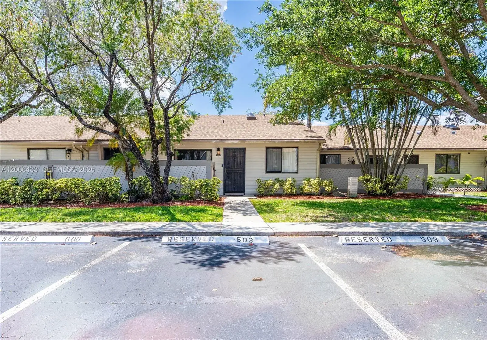 9804 NW 37th St # 3E, Sunrise FL 33351