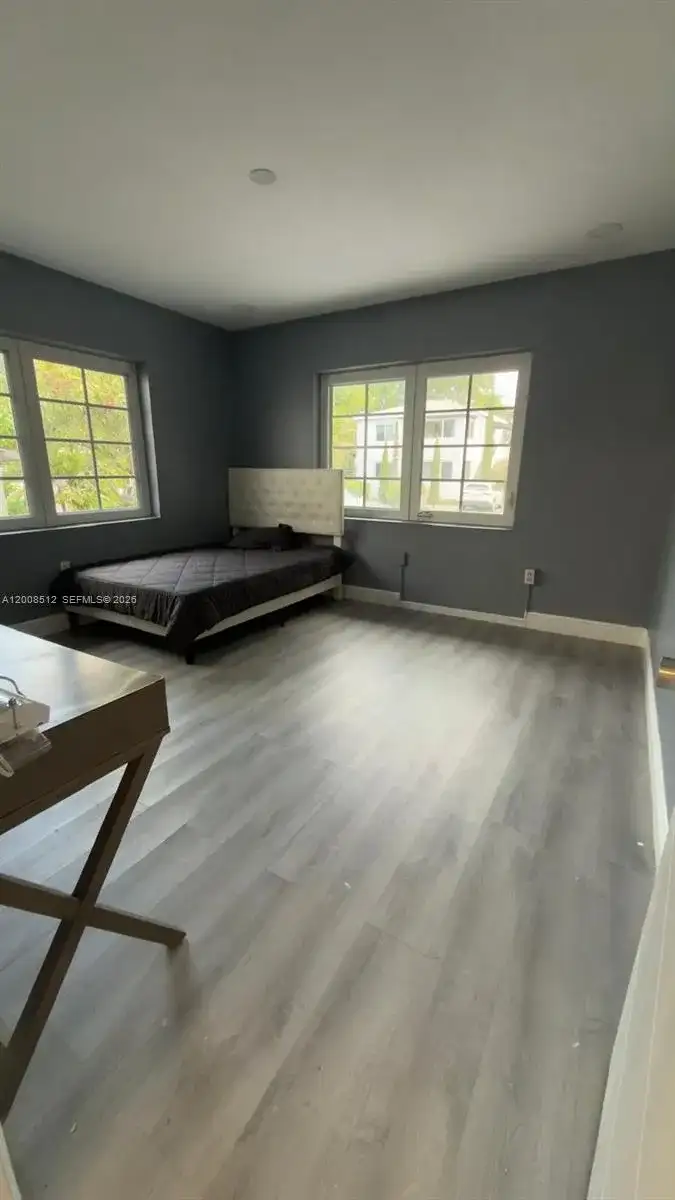 501 NE 70th St # 1, Miami FL 33138 photo 2