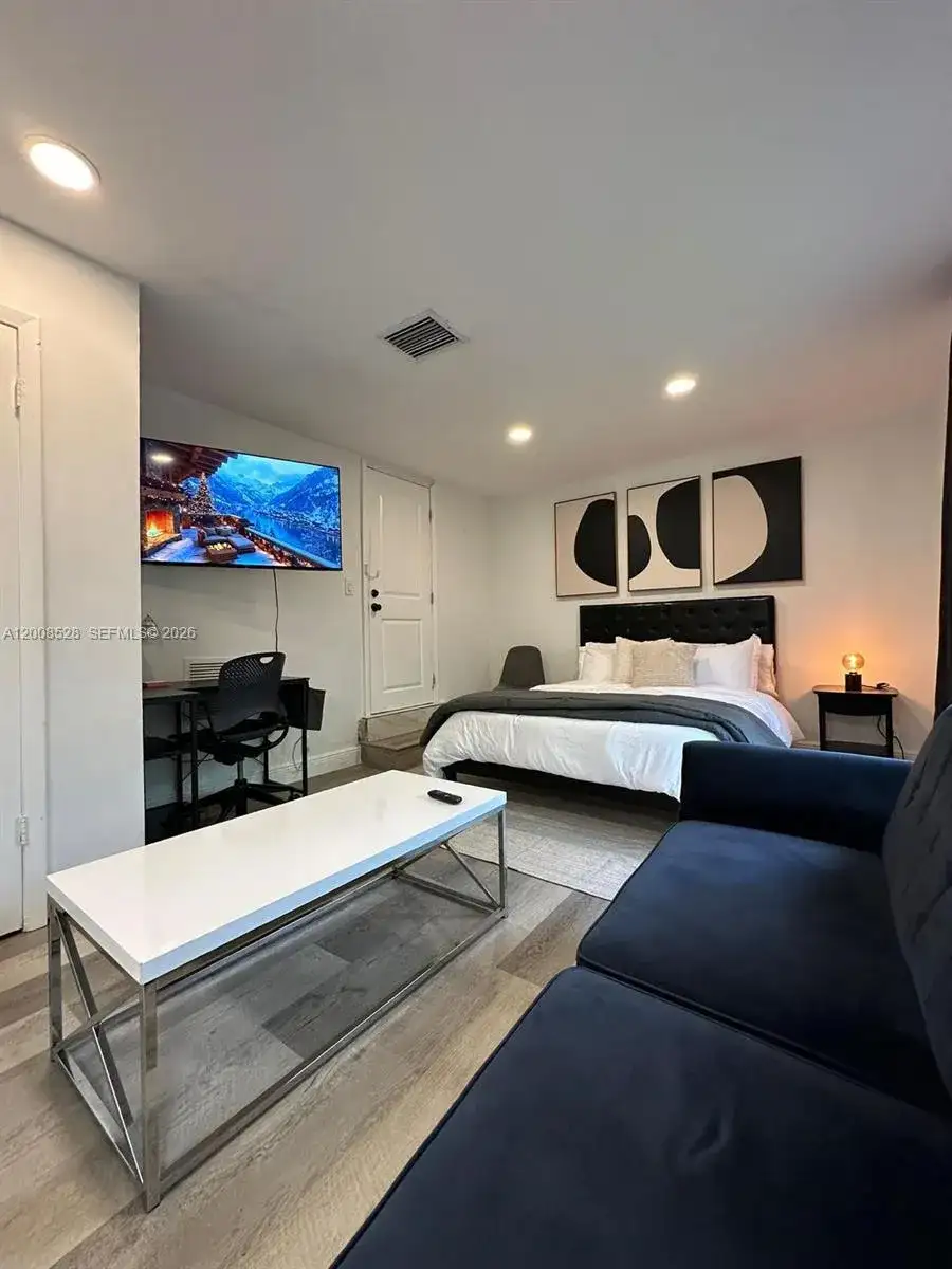 501 NE 70th St # 3, Miami FL 33138 photo 4