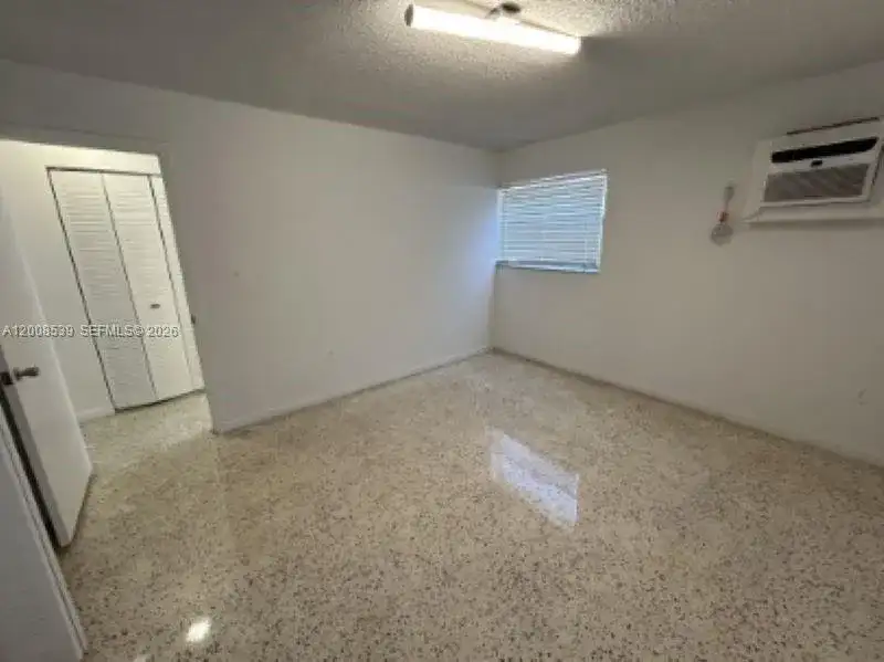 142 SW 18th Ave # 20, Miami FL 33135 photo 5