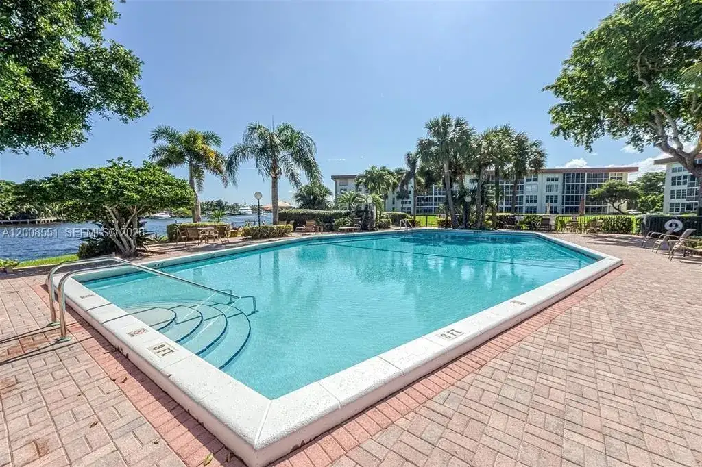 3050 NE 48th Ct # 405, Lighthouse Point FL 33064 photo 5