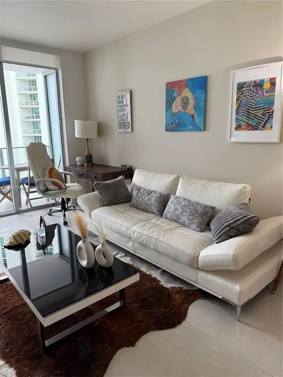 1300 Brickell Bay Dr # 807, Miami FL 33131 photo 5