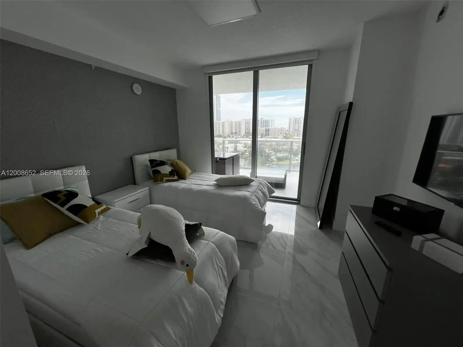 330 Sunny Isles Blvd # 1008, Sunny Isles Beach FL 33160 photo 5