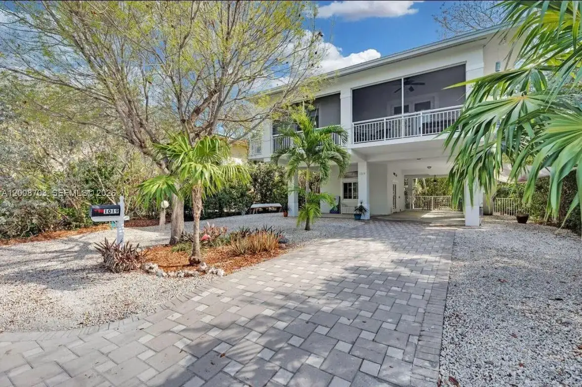 1019 Snapper Ln, Key Largo FL 33037 photo 2