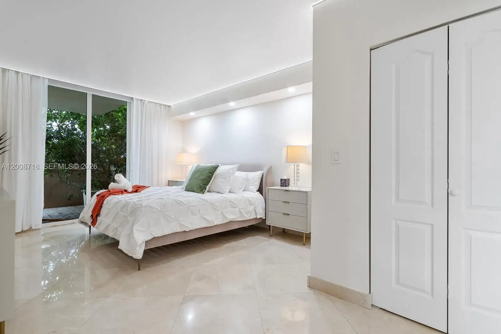 17555 Atlantic Blvd # 508, Sunny Isles Beach FL 33160 photo 2