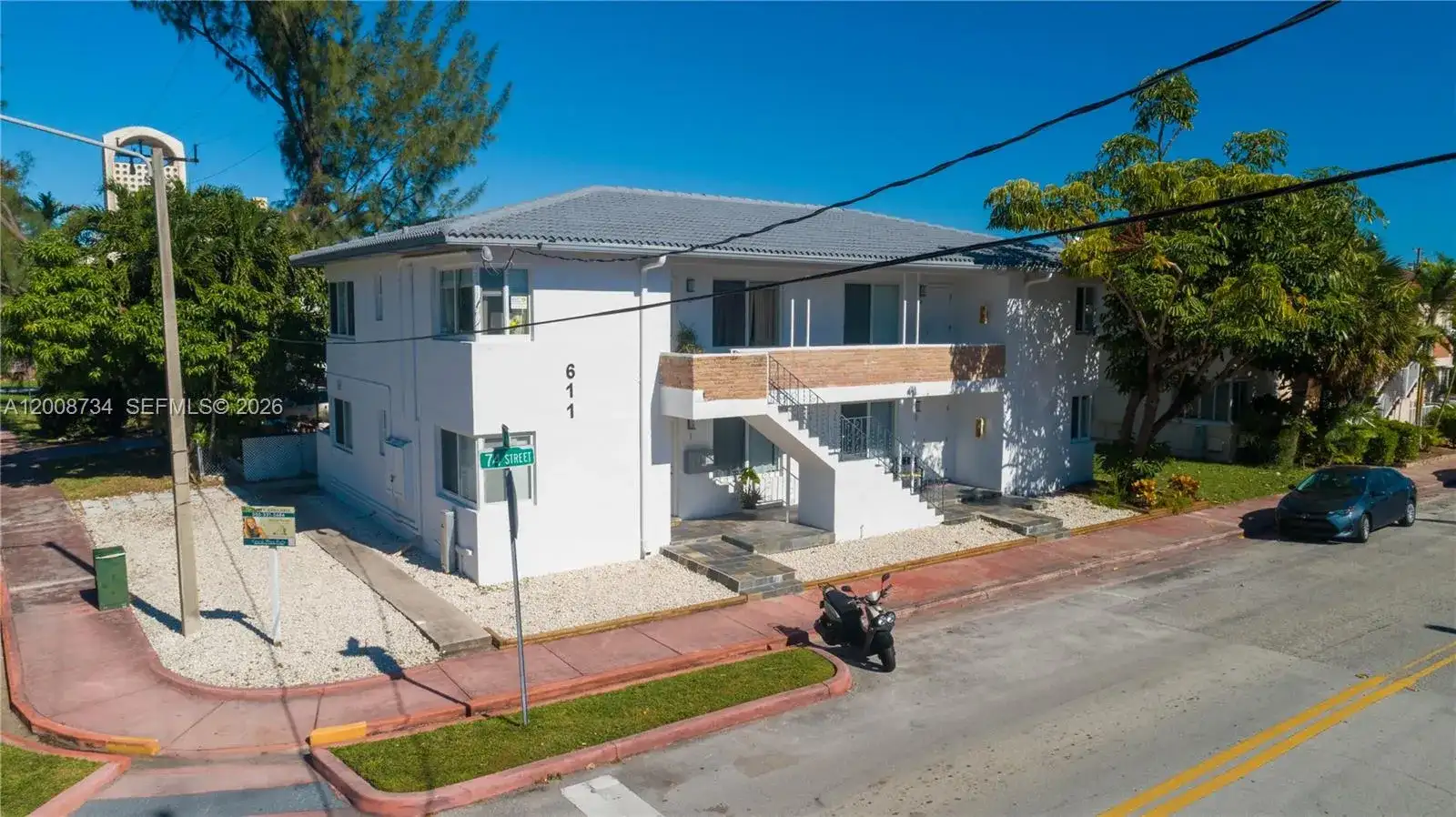 611 74th St, Miami Beach FL 33141 photo 3