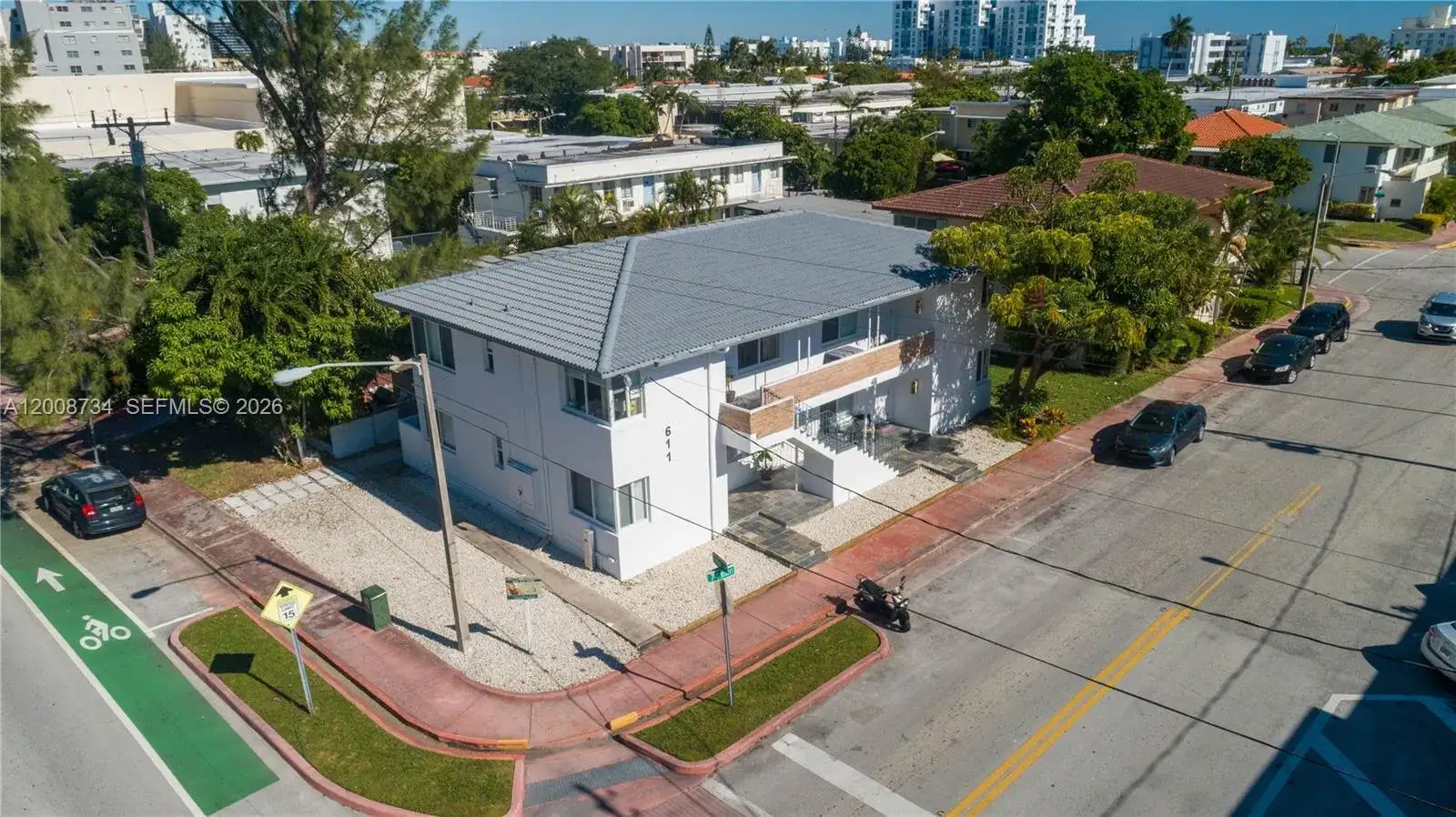 611 74th St, Miami Beach FL 33141 photo 4