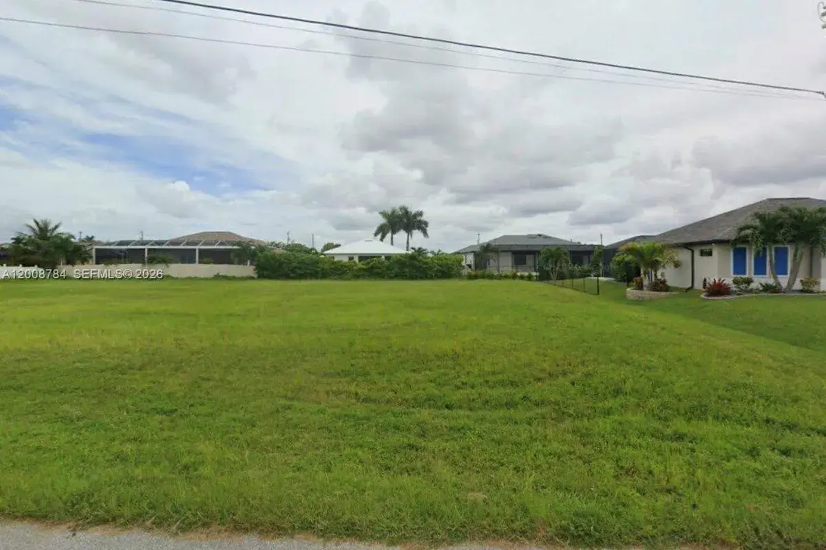 24th Ave 2601 SW 24th Ave, Cape Coral FL 33914