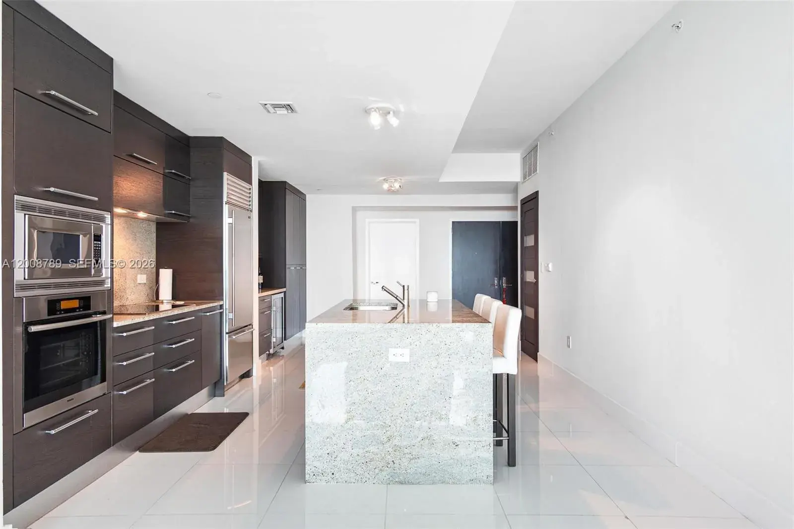 900 Biscayne Blvd # 2208, Miami FL 33132