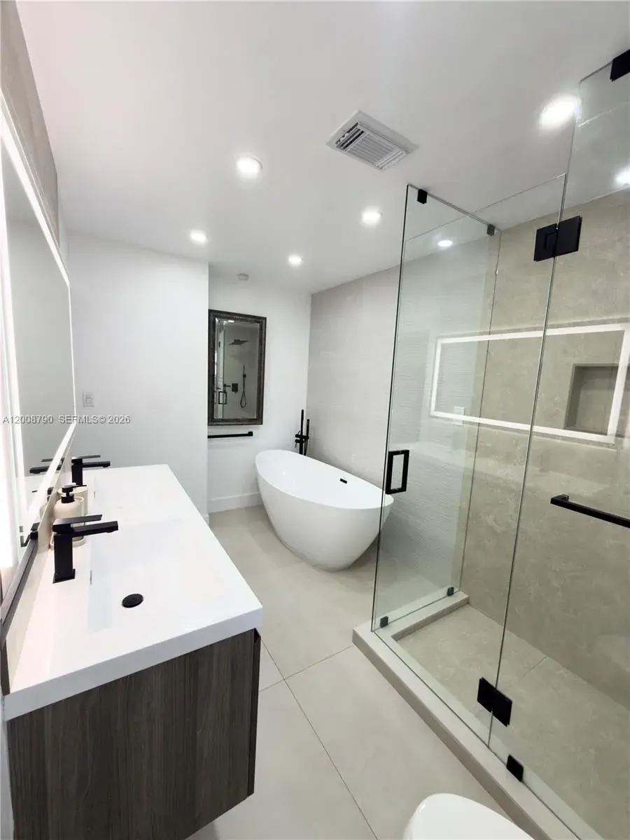 1524 NE 14th Ter, Fort Lauderdale FL 33304