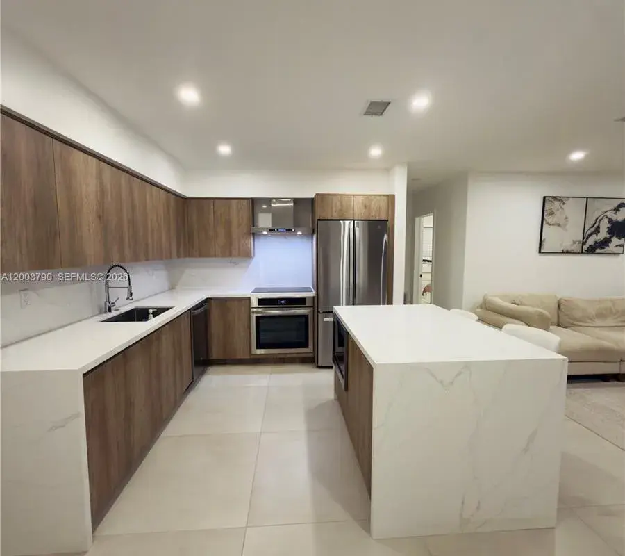 1524 NE 14th Ter, Fort Lauderdale FL 33304