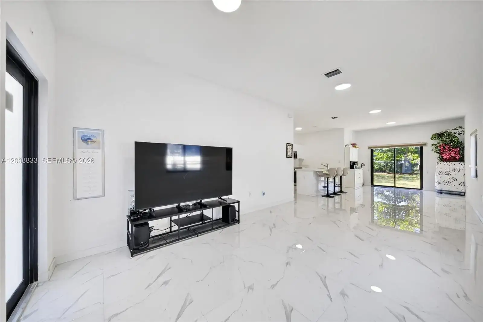 1864 NW 84th St, Miami FL 33147 photo 4