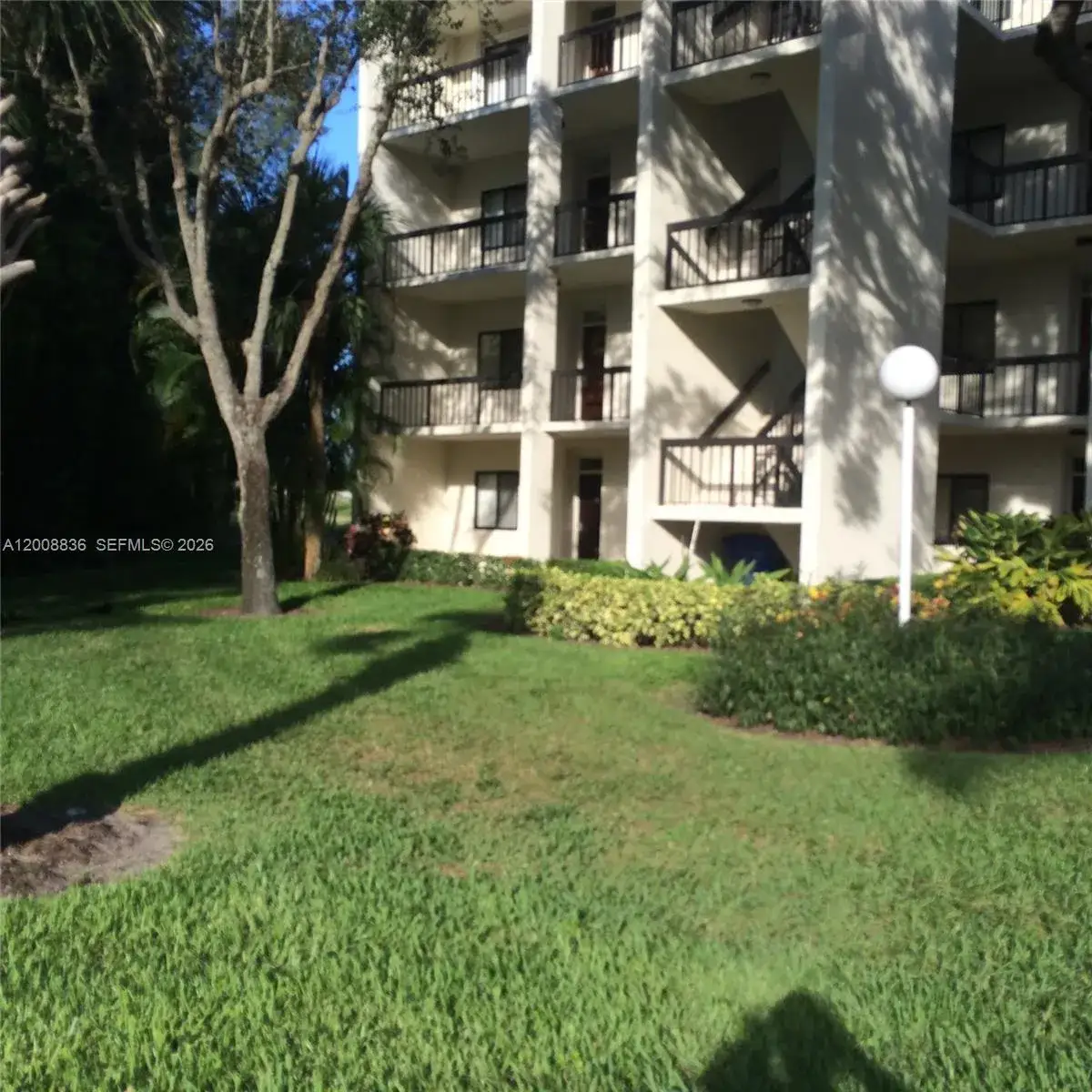 2500 Presidential Way # 101, West Palm Beach FL 33401