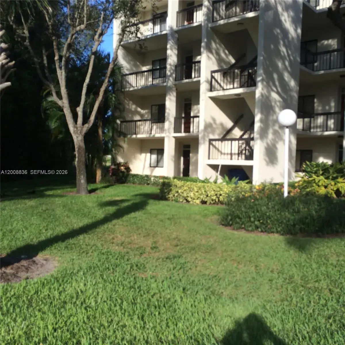 2500 Presidential Way # 101, West Palm Beach FL 33401