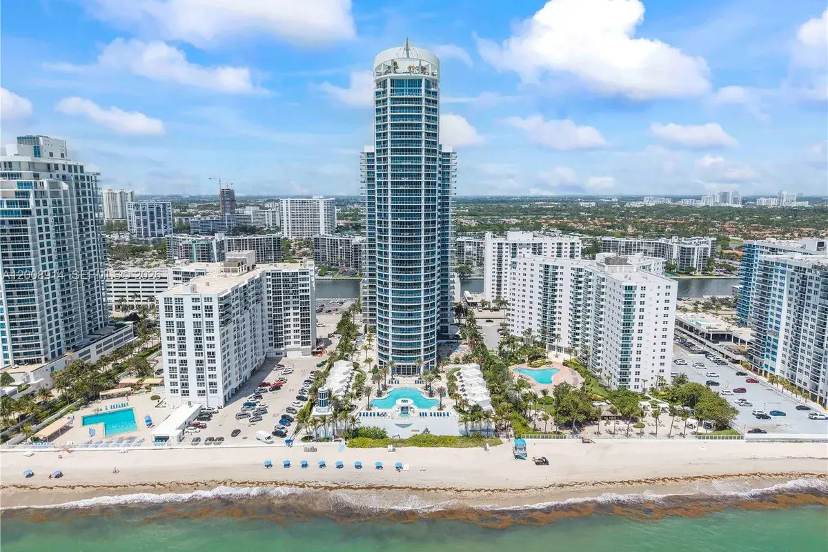 3101 S Ocean Dr # 2705, Hollywood FL 33019