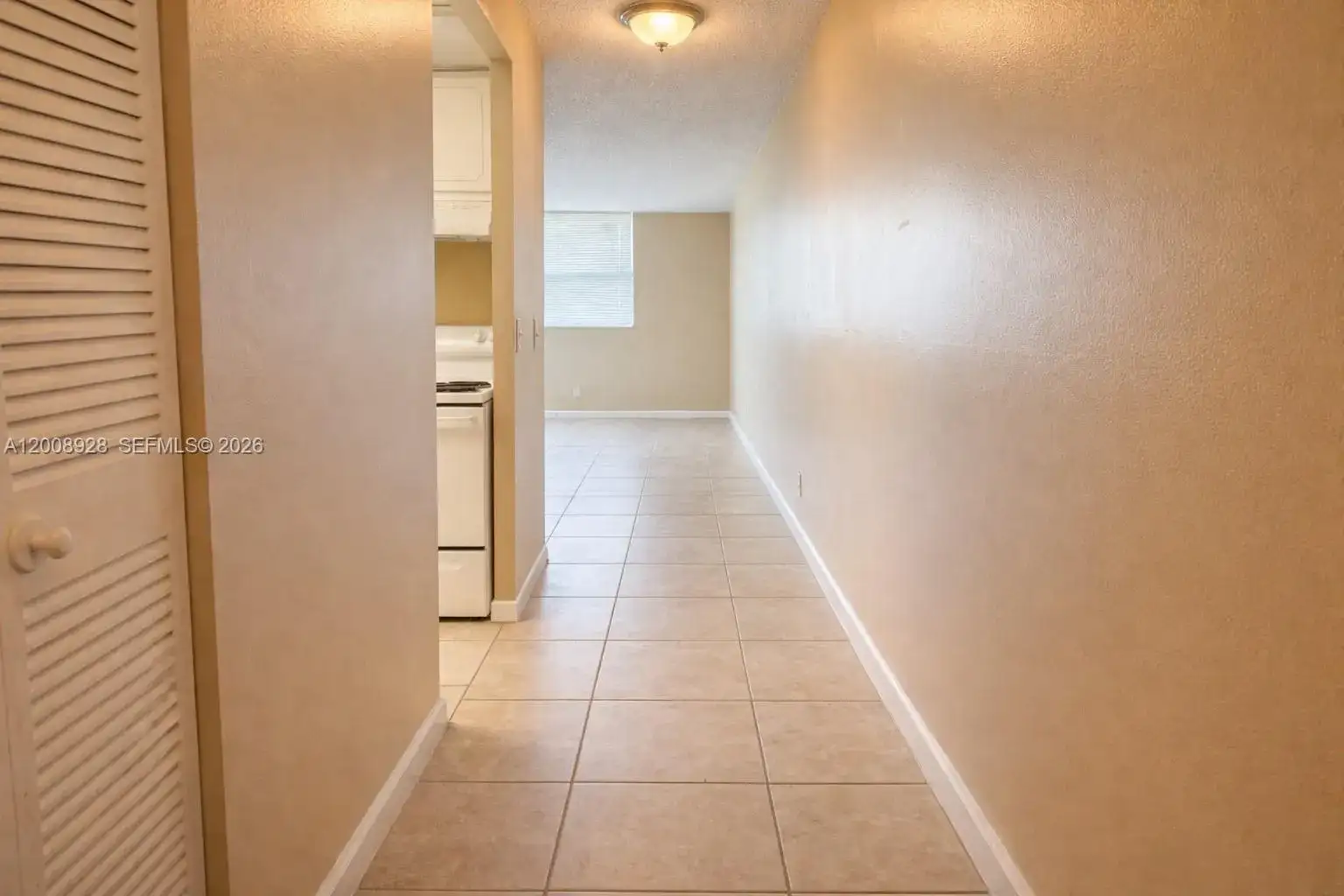 470 Executive Center Dr # 2D, West Palm Beach FL 33401 photo 2