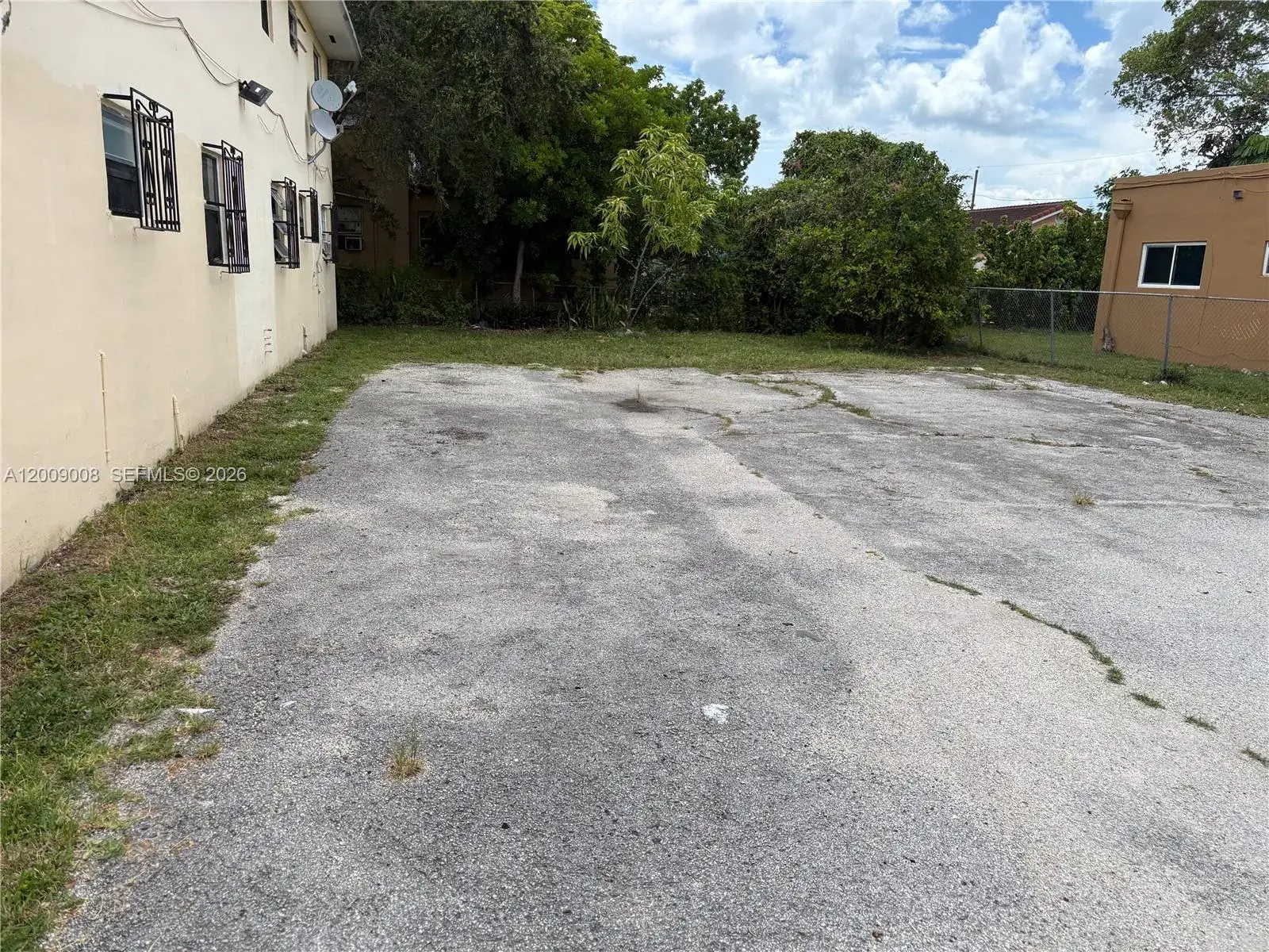 1198 NW 61st St, Miami FL 33127