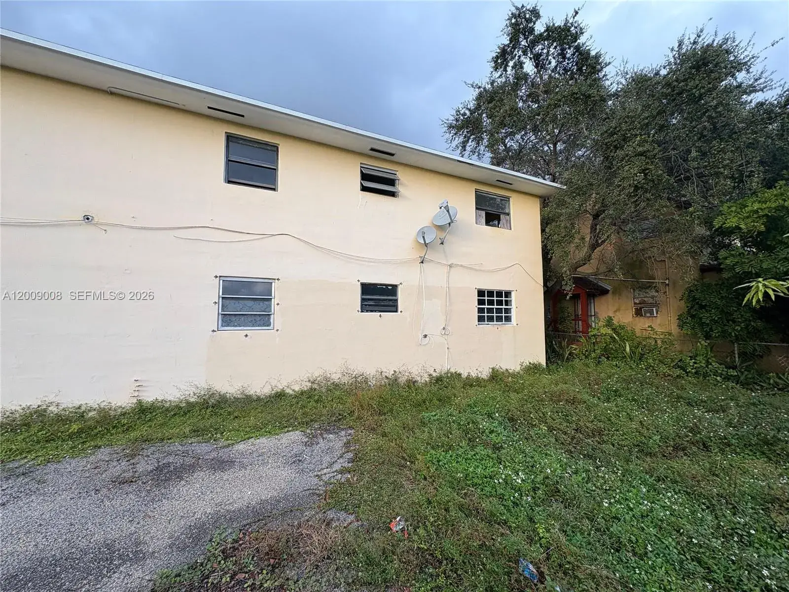 1198 NW 61st St, Miami FL 33127