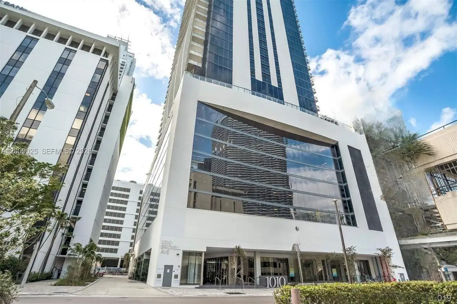 1010 Brickell Ave # 2910, Miami FL 33131 photo 2