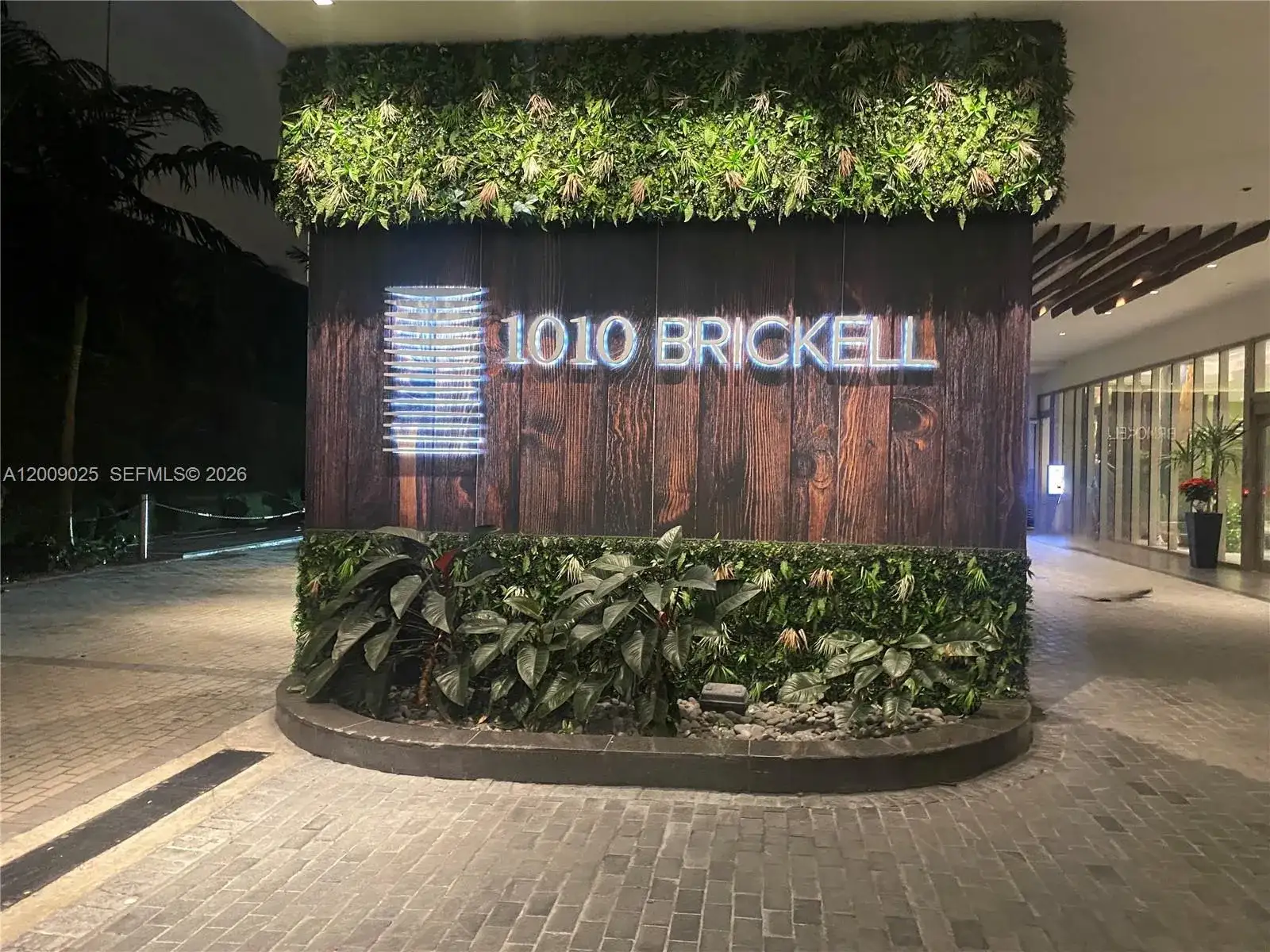 1010 Brickell Ave # 2910, Miami FL 33131 photo 4