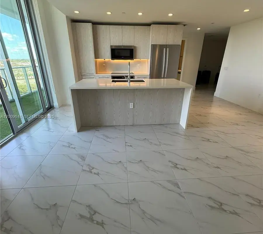 2000 Metropica Way # 901, Sunrise FL 33323