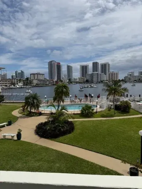 450 Golden Isles Dr # 2G, Hallandale Beach FL 33009