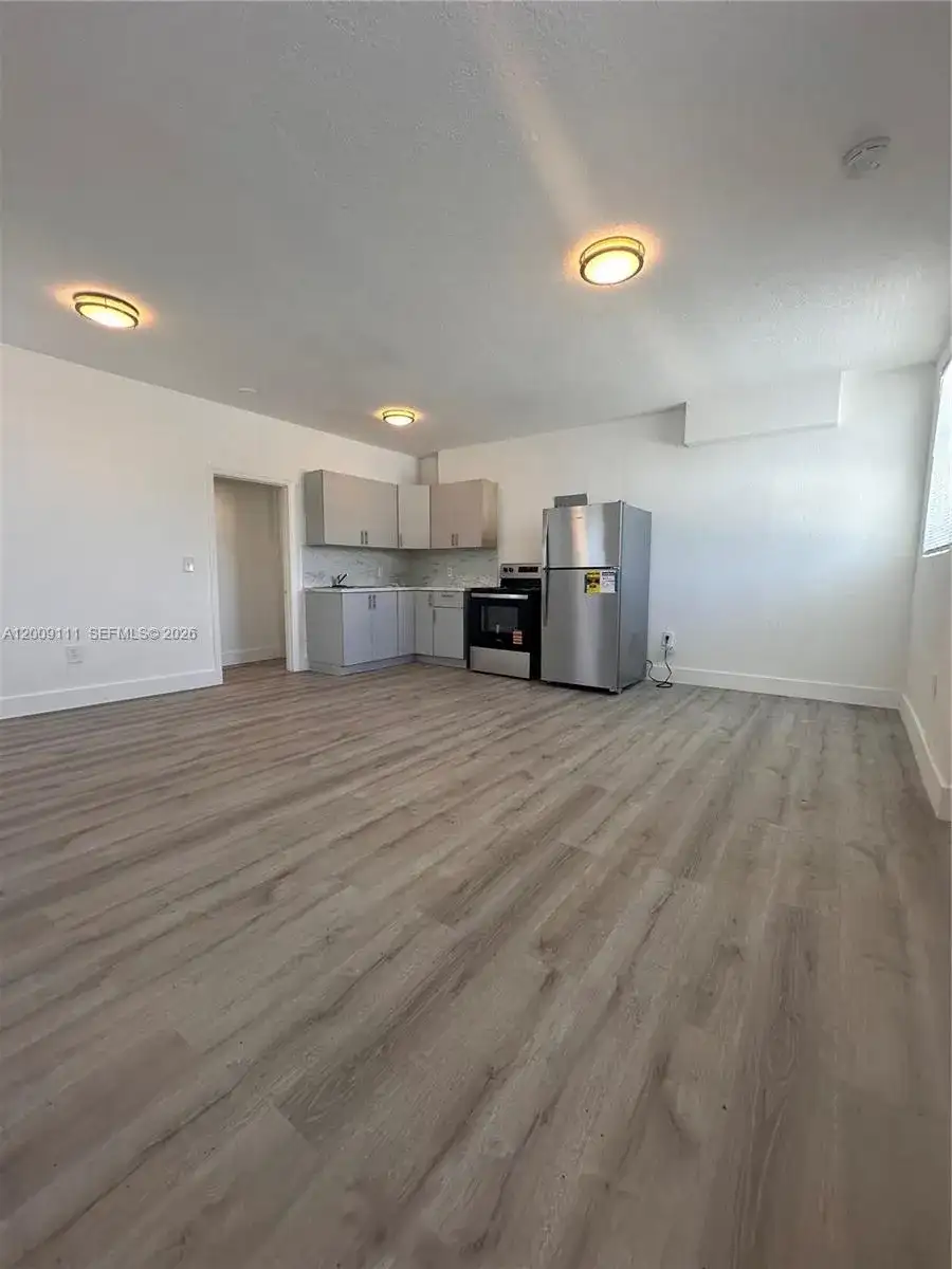 50 NW 79th St # 6, Miami FL 33150 photo 2