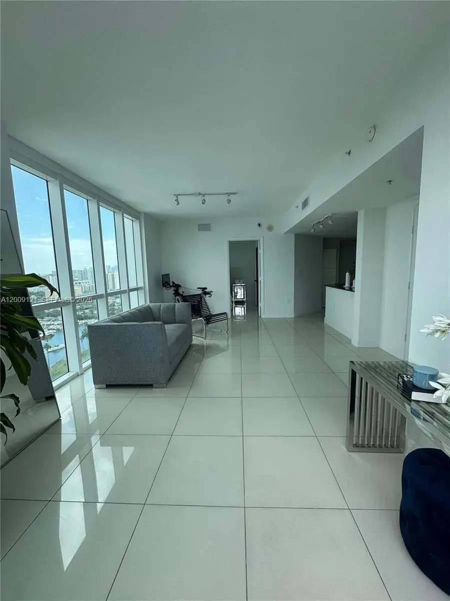 1871 NW S River Dr # 2005, Miami FL 33125