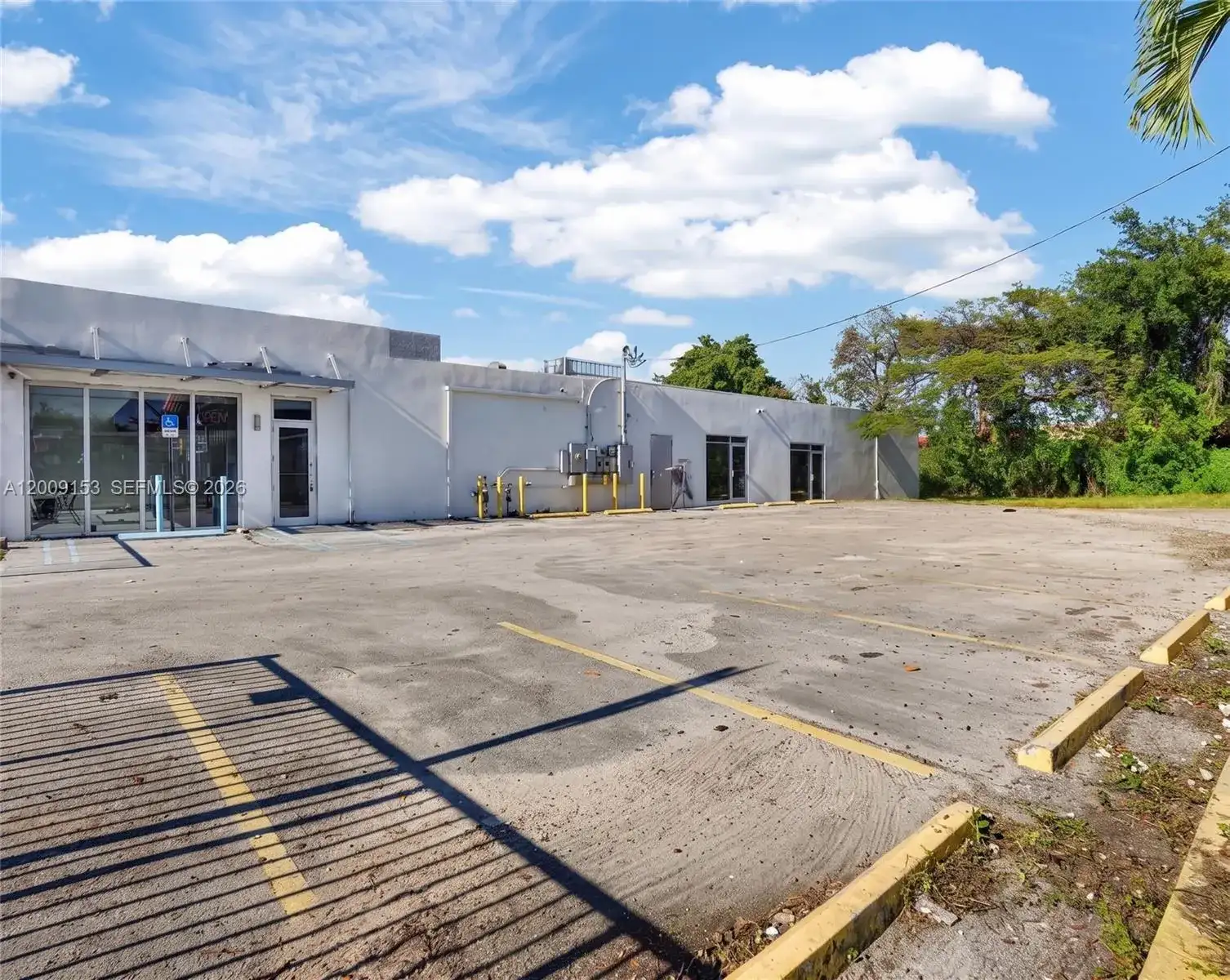 69 NW 27th Ave, Miami FL 33125 photo 5