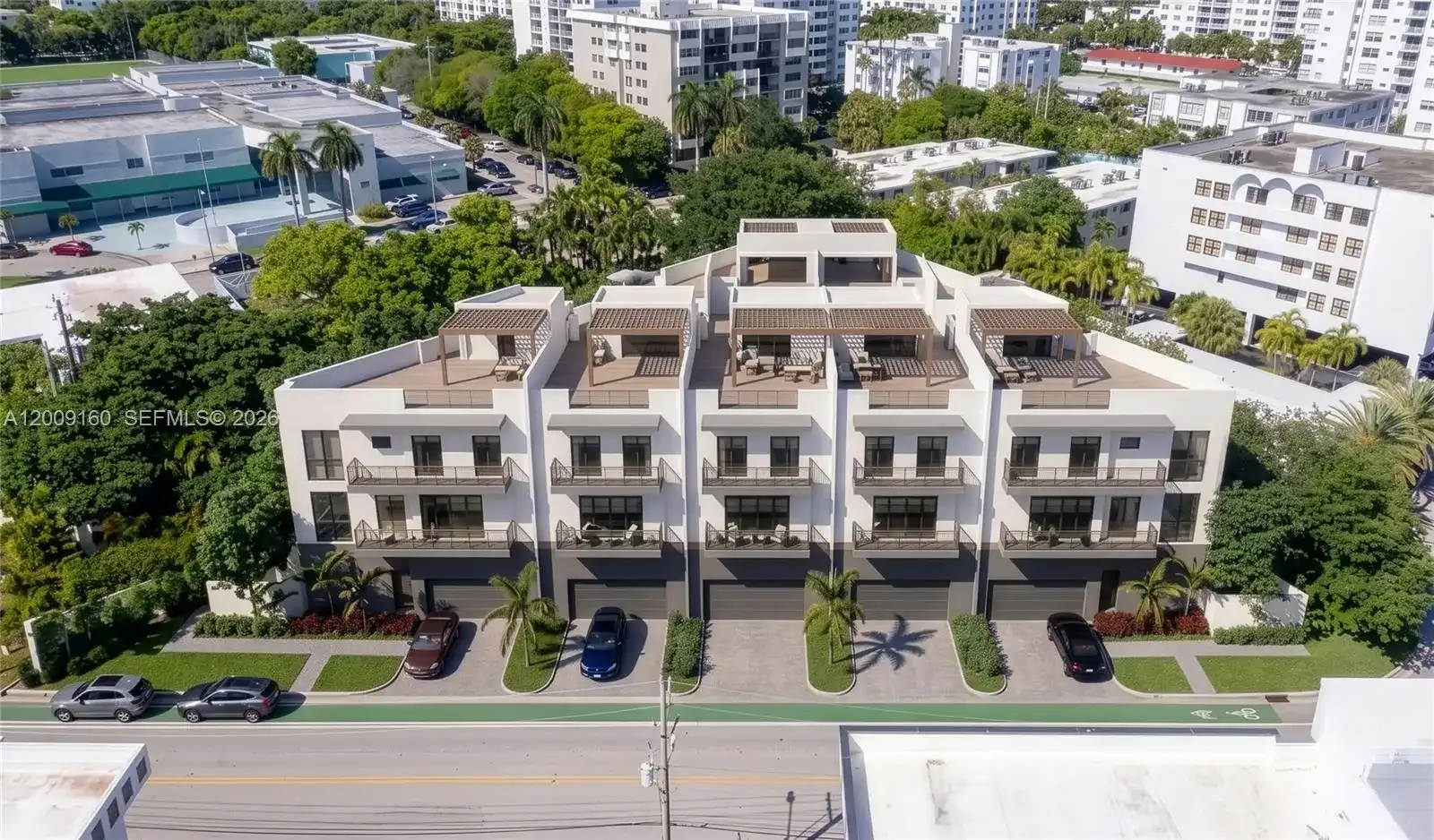 9201 W Bay Harbor Dr, Bay Harbor Islands FL 33154