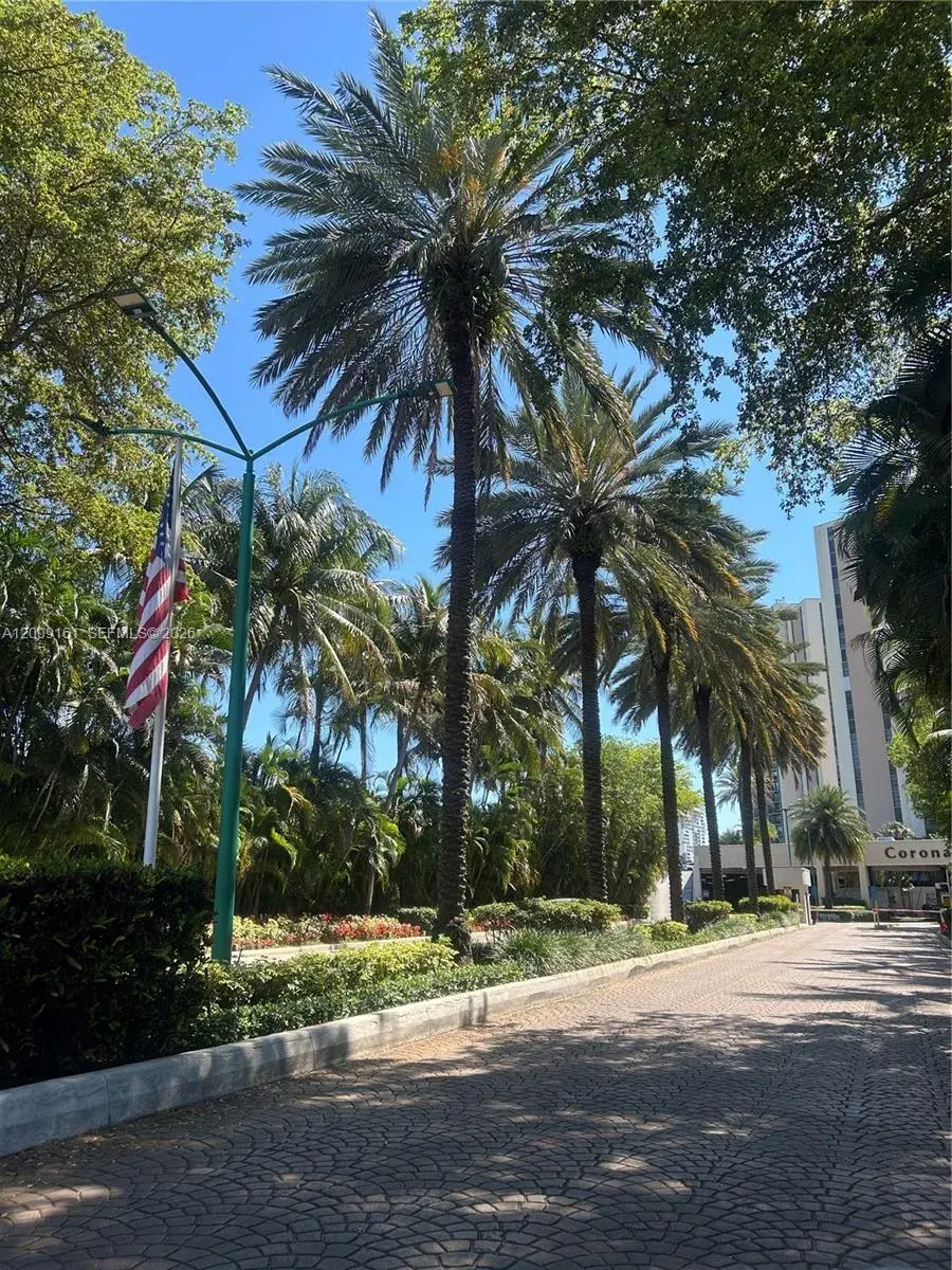 20301 W Country Club Dr # 1224, Aventura FL 33180